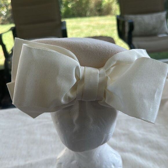 Eric Javits Cream & Gold Big Bow Beret Hat